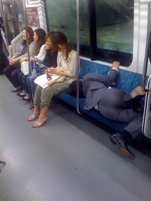 japanese-man-asleep-on-the-train